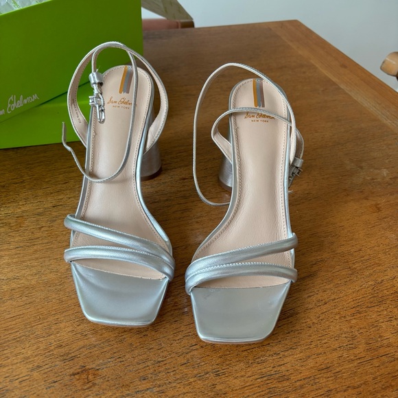 Sam Edelman Silver Heels - Picture 2 of 7